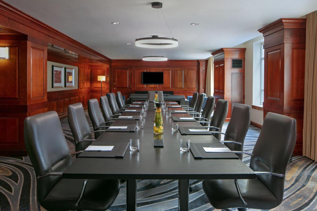 Marriott Downtown Hotel 4*