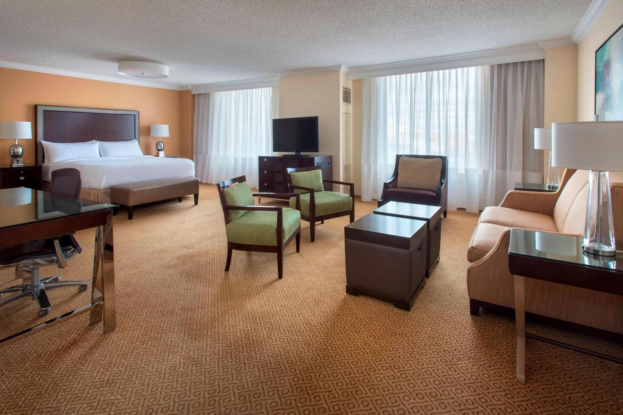 Marriott Downtown Hotel 4*